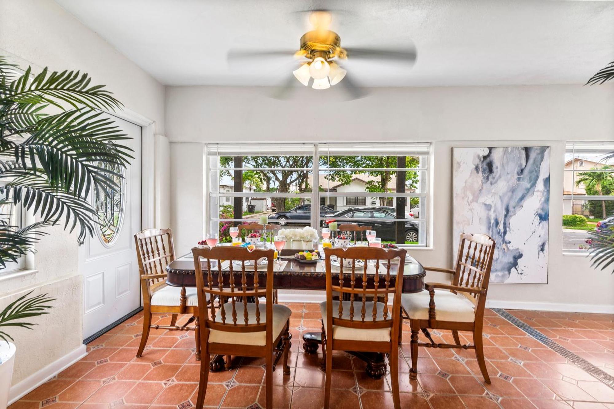 Chic Downtown Vacation Home And Guest Home 西棕榈滩 外观 照片
